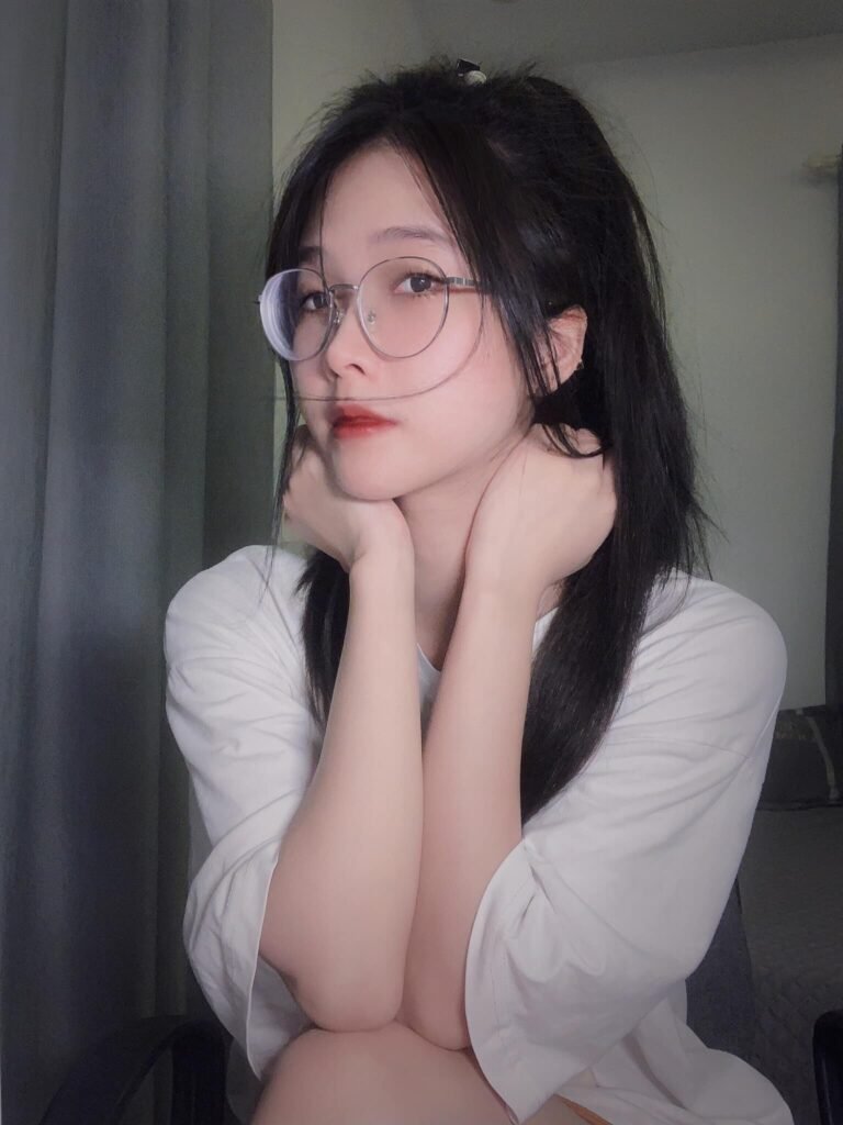 Gái Đẹp Nhảy Sexy Xu Hướng Trẻ Trung, Tự Tin Của Thế Hệ Mới Đang Nổi Bật